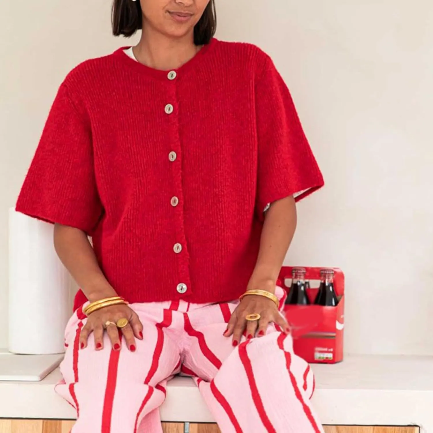 Womens Button Up Short Sleeve Cardigans Sweater Cropped Lightweight Round Neck Elegant Knit Tops with Pockets